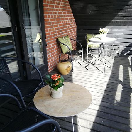 5Min Walk To Lego House - Two Bedrooms On Loft Floor With Balcony * With Garden Билунд Екстериор снимка